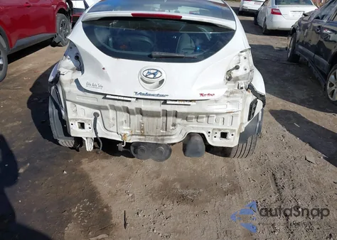 2013 Hyundai Veloster Turbo W/Black z USA, uszkodzony, nr VIN KMHTC6AE6DU129081